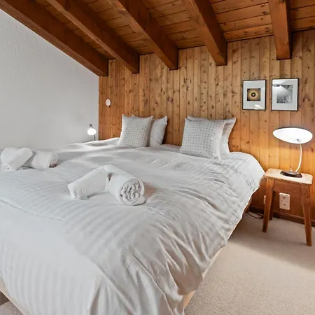 Piscine, & Vue Sur Le - 6 Pers Apartment *