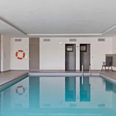 Piscine, & Vue Sur Le - 6 Pers * Кран-Монтана