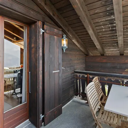 Piscine, & Vue Sur Le - 6 Pers