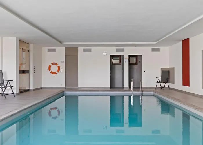 Piscine, & Vue Sur Le - 6 Pers * Кран-Монтана